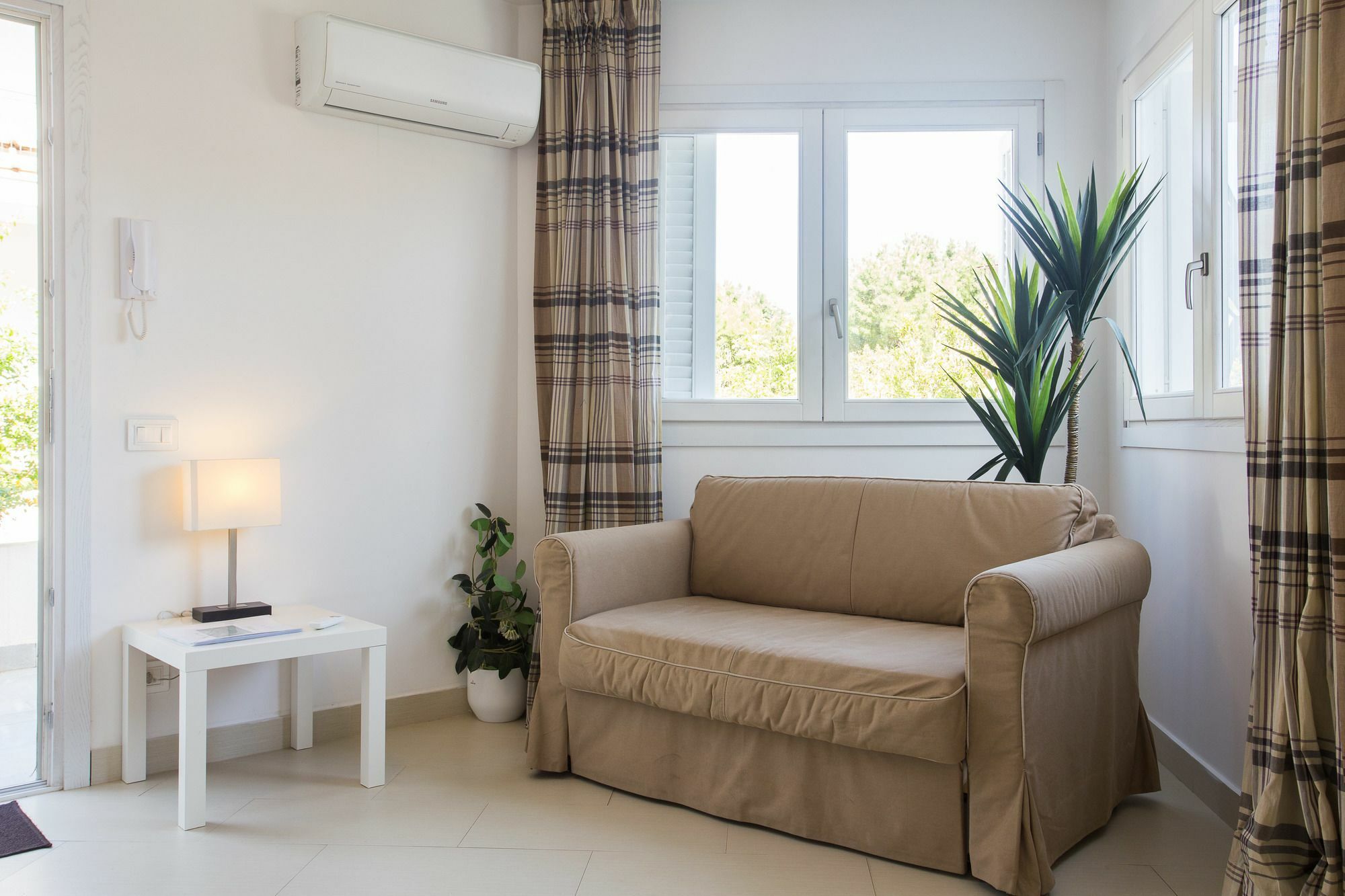 Mondello Suites Feels Like Home Exterior photo